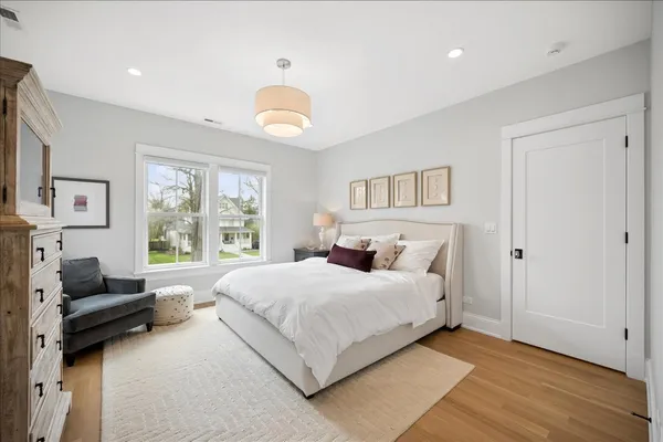 $5,200,000 | 610 Forest Avenue, Wilmette, IL 60091