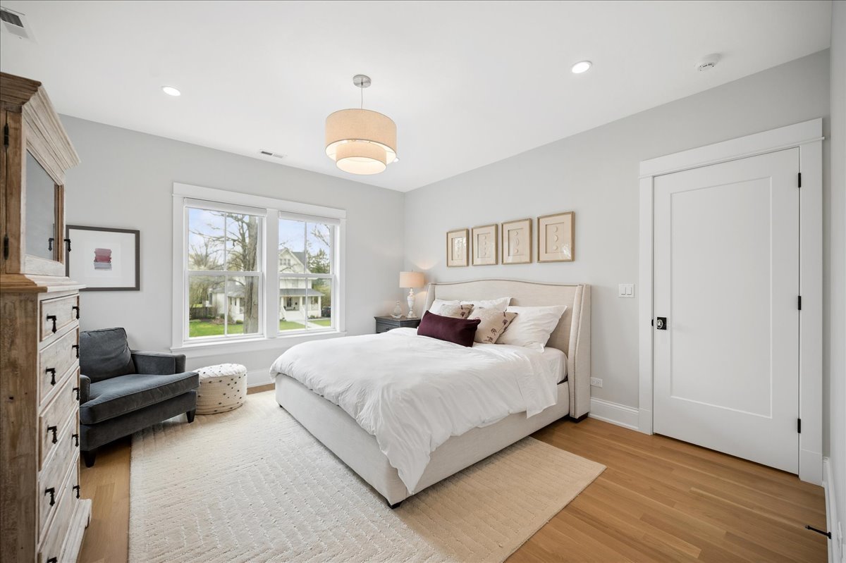 610 Forest Avenue Wilmette, IL 60091 - Photo 46 of 77