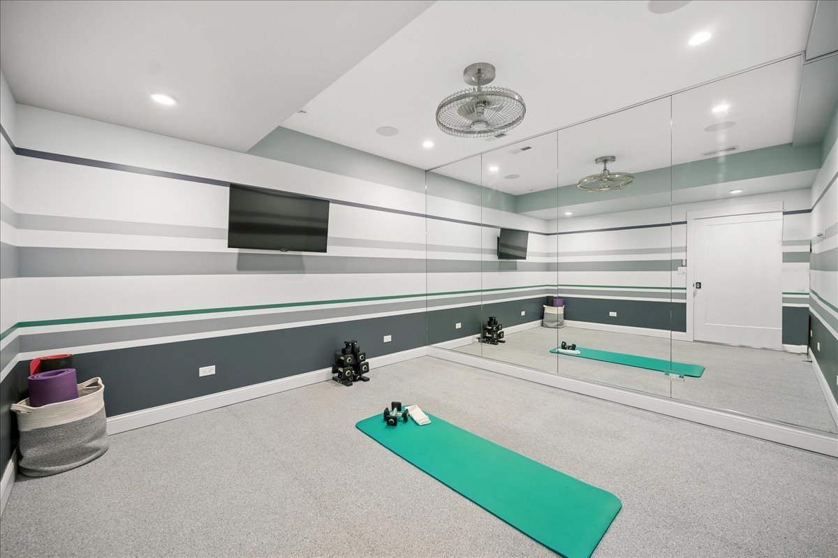 610 Forest Avenue Wilmette, IL 60091 - Photo 58 of 77