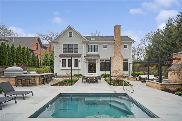 $5,200,000 | 610 Forest Avenue, Wilmette, IL 60091