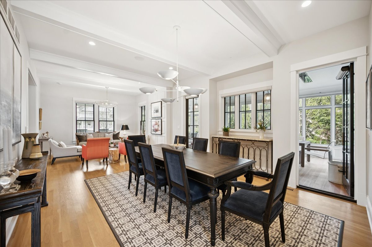 610 Forest Avenue Wilmette, IL 60091 - Photo 10 of 77