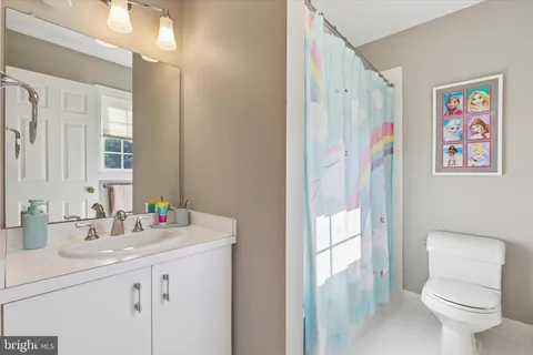 a view of livingroom with an empty space