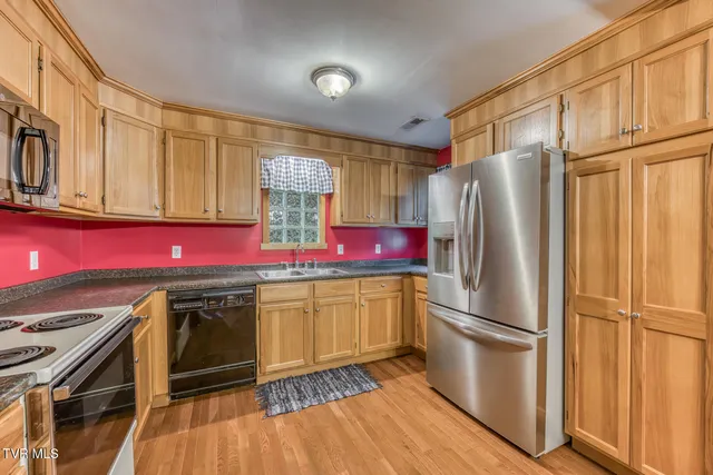 $270,000 | 404 Pine Hill Road, Bluff City, TN 37618