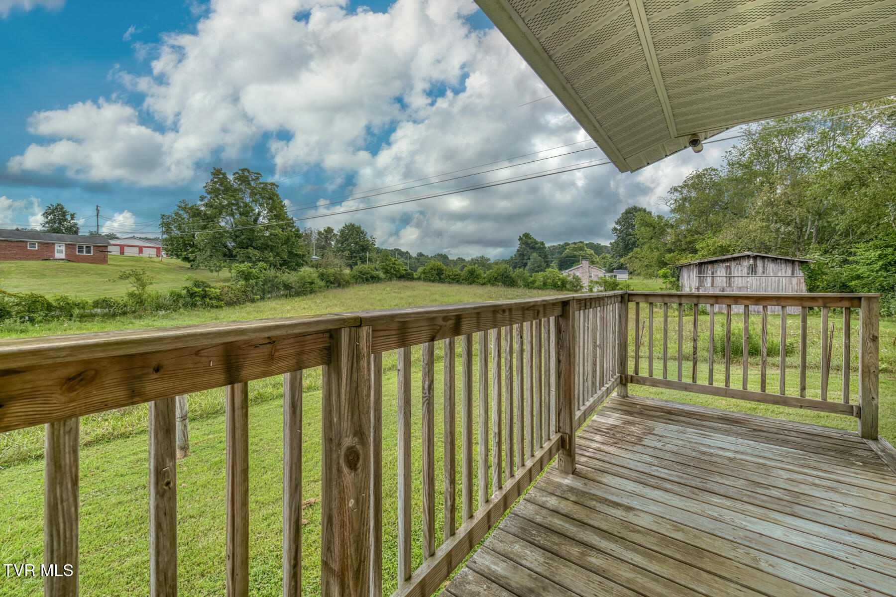 404 Pine Hill Road Bluff City, TN 37618 - Photo 29 of 35 404 Pine Hill Rd-29