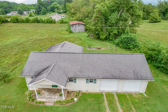 $270,000 | 404 Pine Hill Road, Bluff City, TN 37618