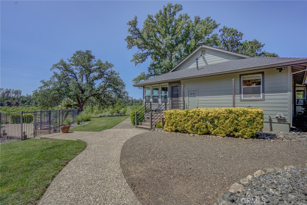 18525 Farquhar Road Cottonwood, CA 96022 - Photo 14 of 38