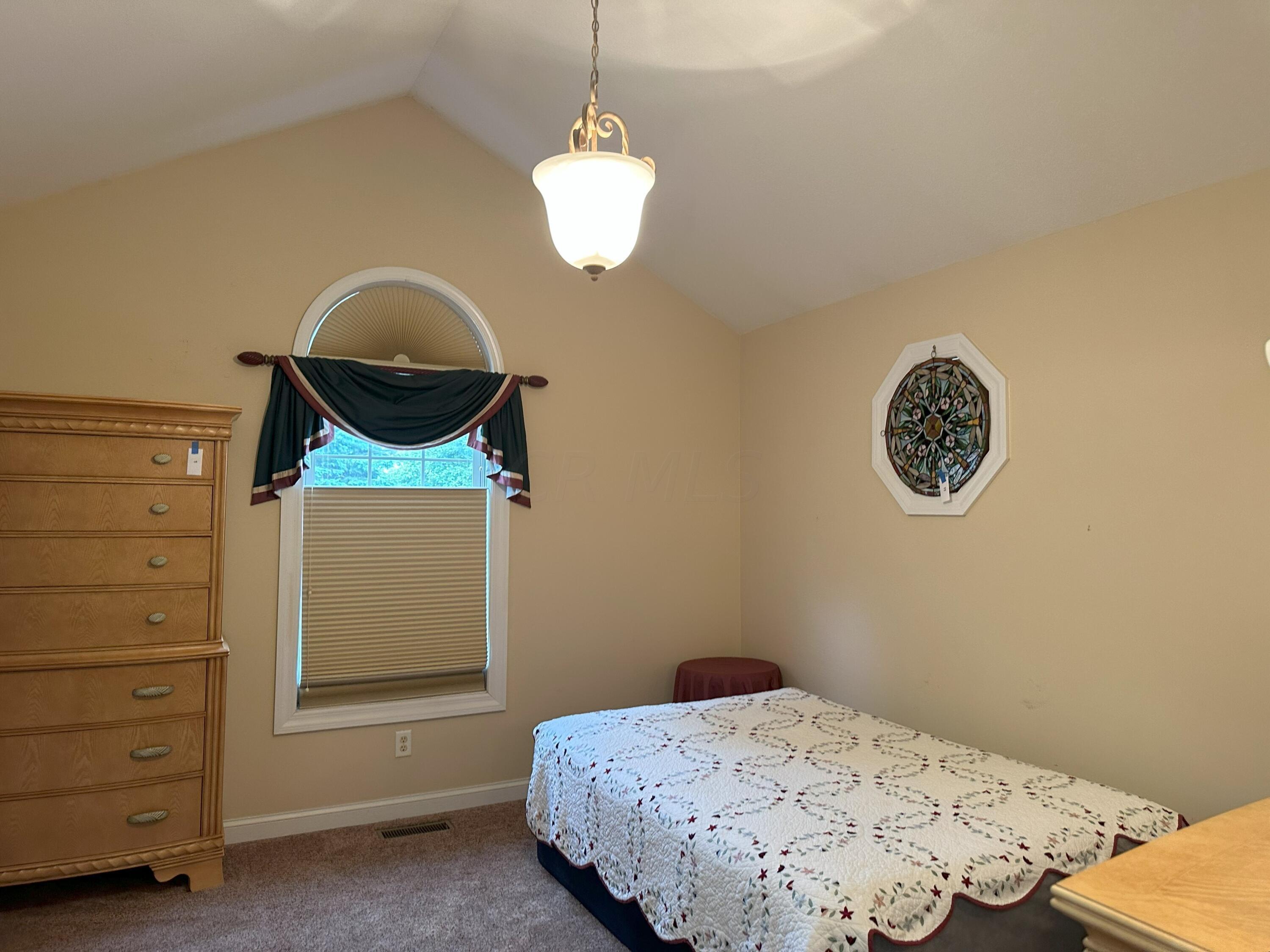768 Stone Ridge Way Newark, OH 43055 - Photo 13 of 22 1st floor primary suite