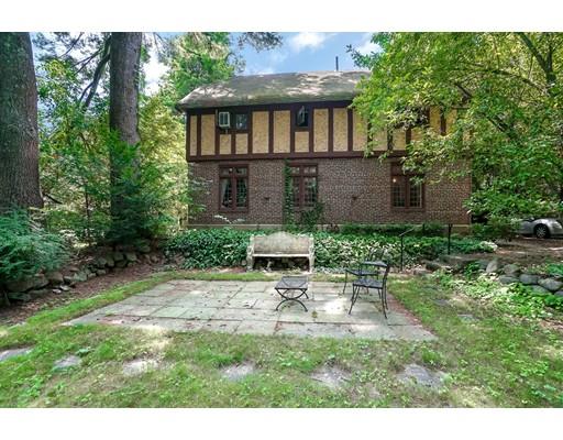 240 Ridgeway Road Weston, MA 02493 - Photo 29 of 37