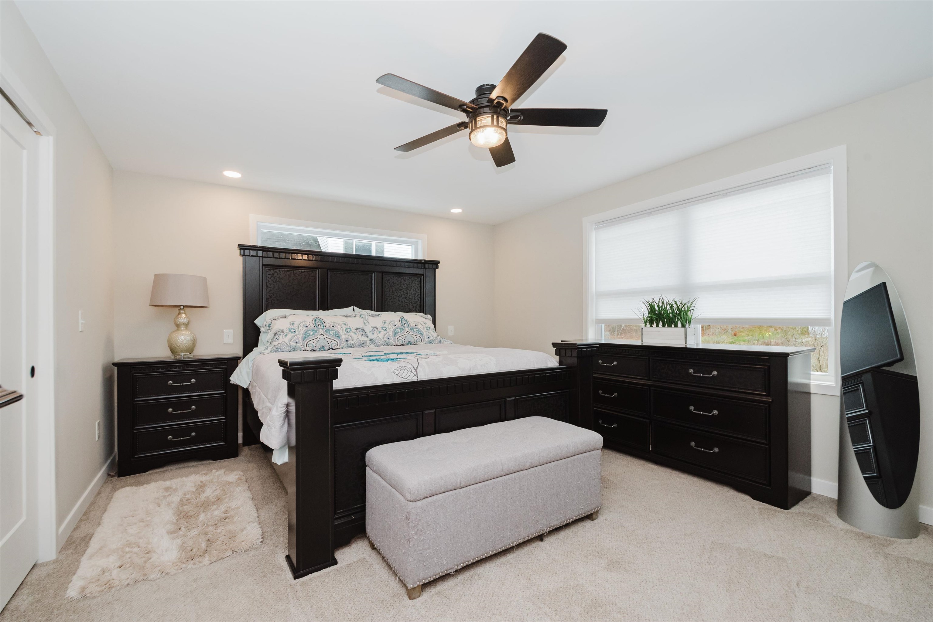 220 Mast Road Manchester, NH 03102 - Photo 15 of 32