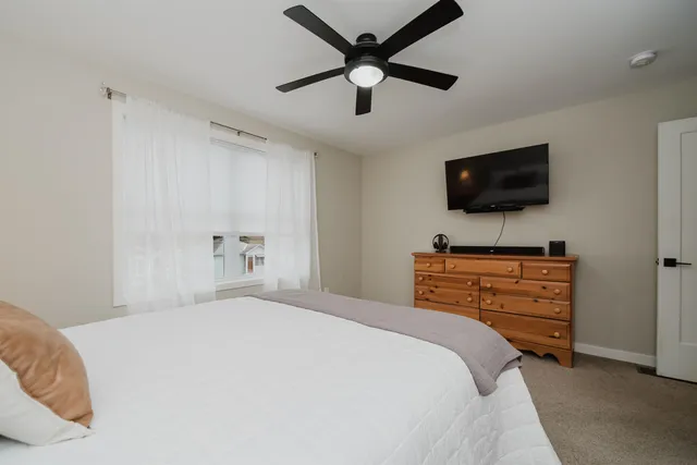 $599,000 | 220 Mast Road, Manchester, NH 03102