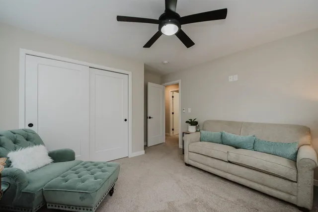 $599,000 | 220 Mast Road, Manchester, NH 03102