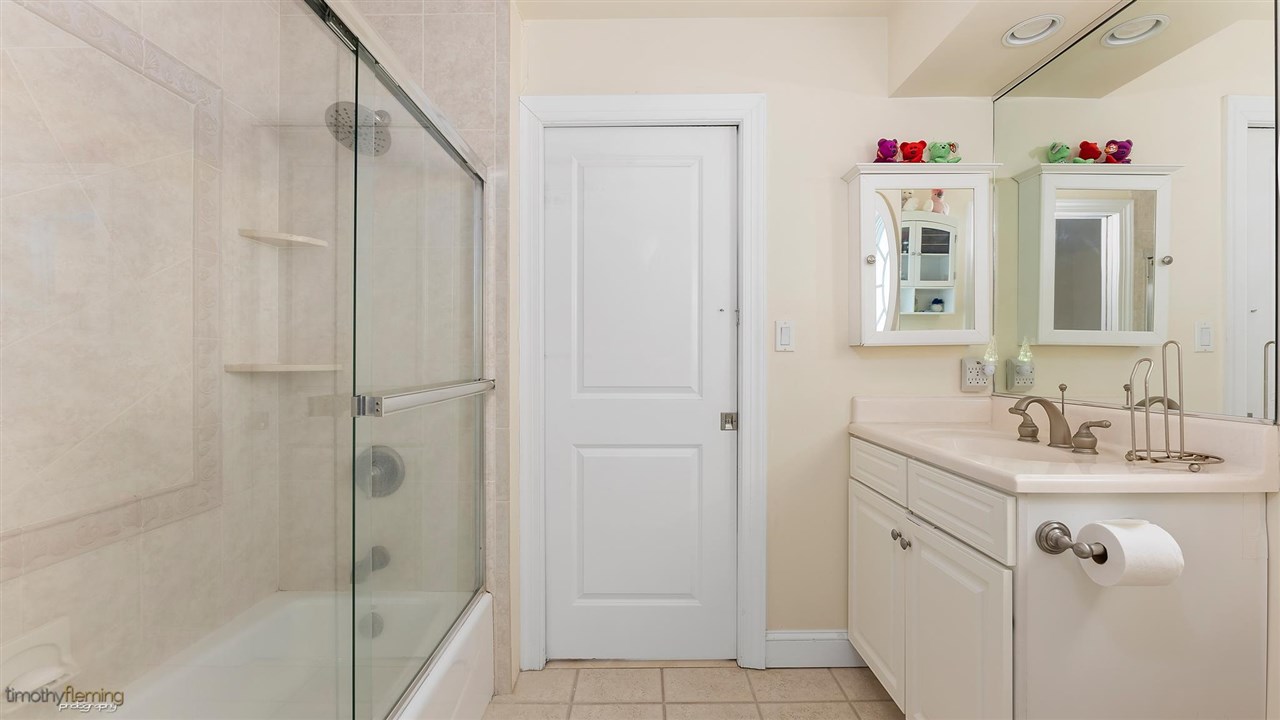 9031 2nd Stone Harbor, NJ 08247 - Photo 31 of 50