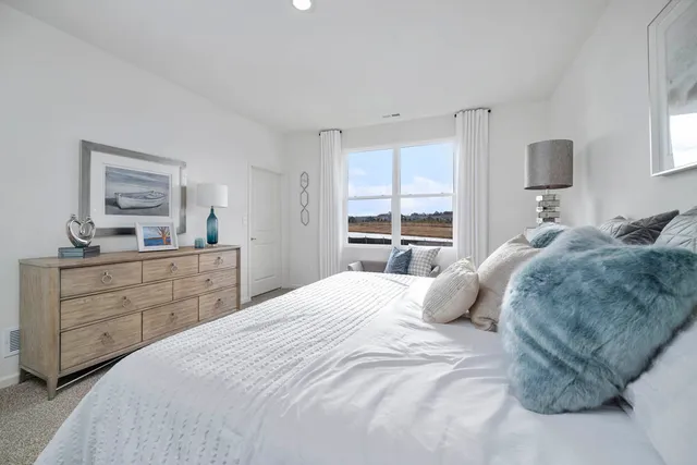 $434,990 | 830 Mesa Lane, Pingree Grove, IL 60140