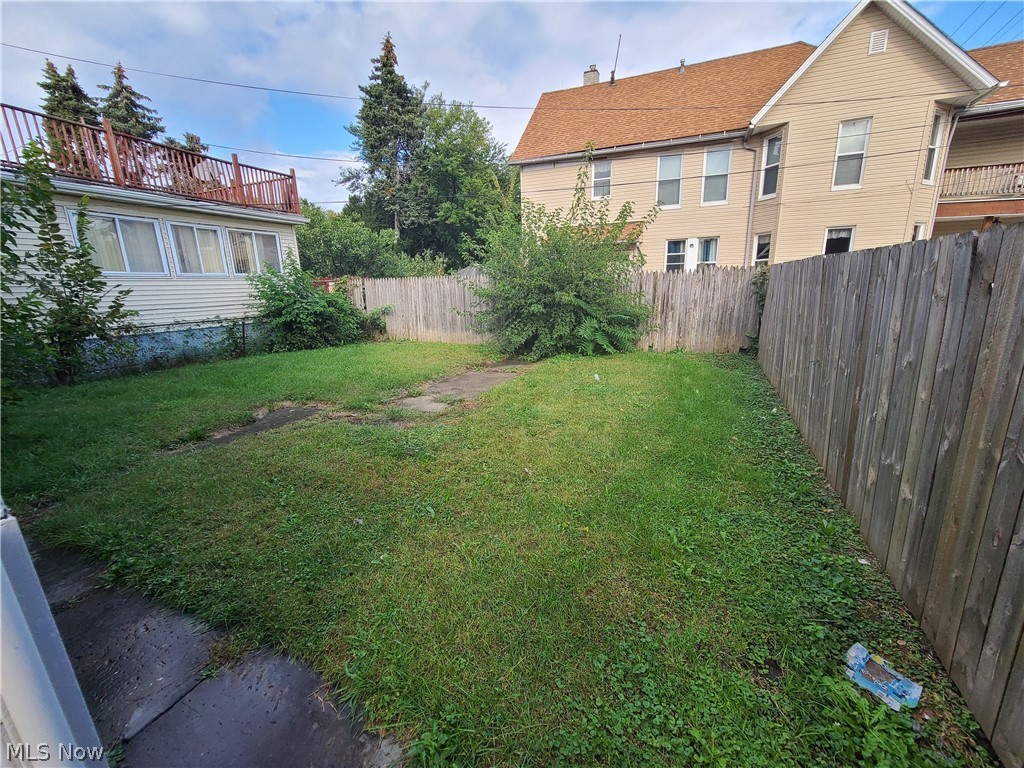 3173 Scranton Road Cleveland, OH 44109 - Photo 4 of 28 Gallery Image 4