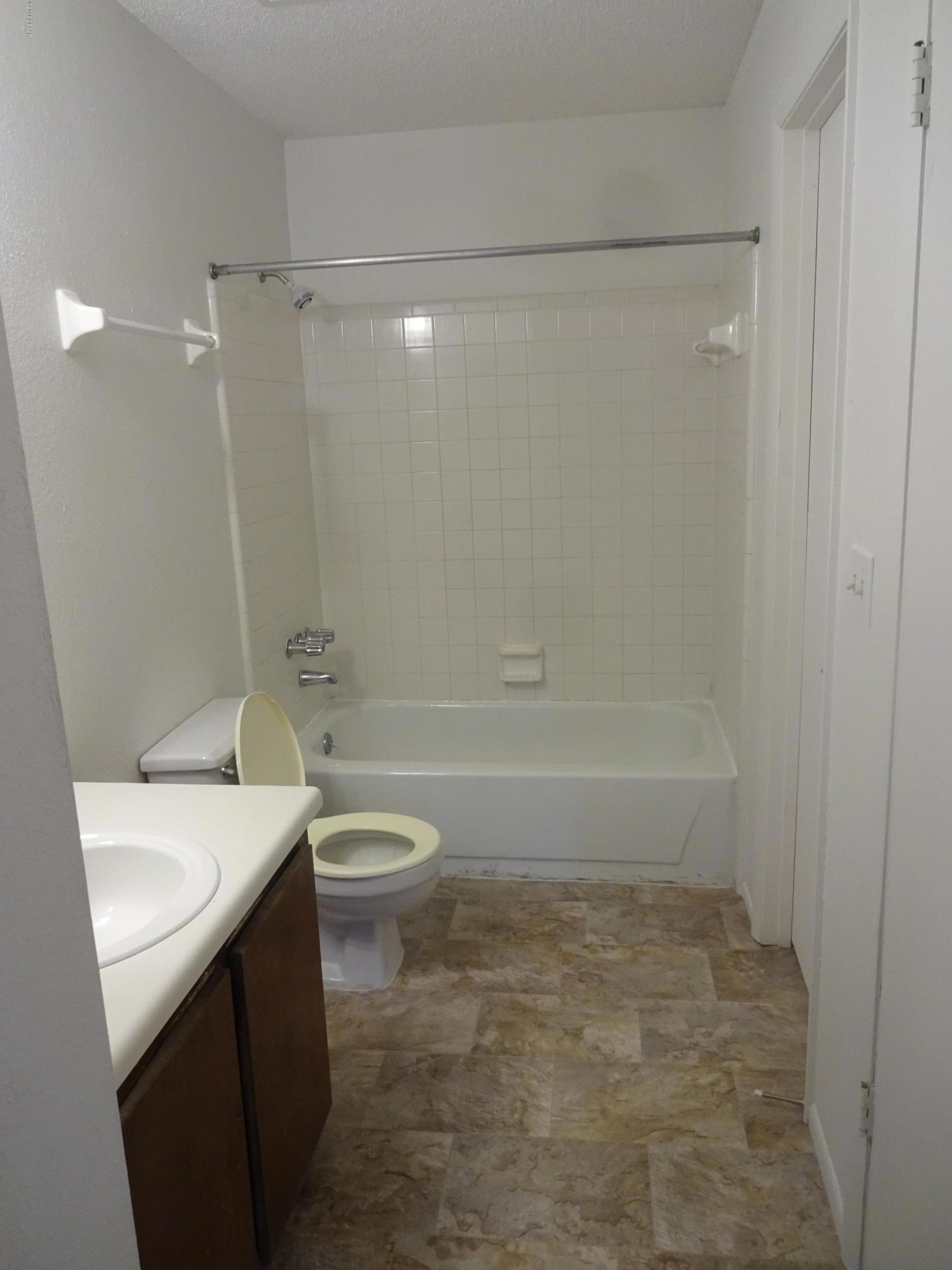 1600 Big Tree Road, Unit S5 South Daytona, FL 32119 - Photo 8 of 16 DSC06025