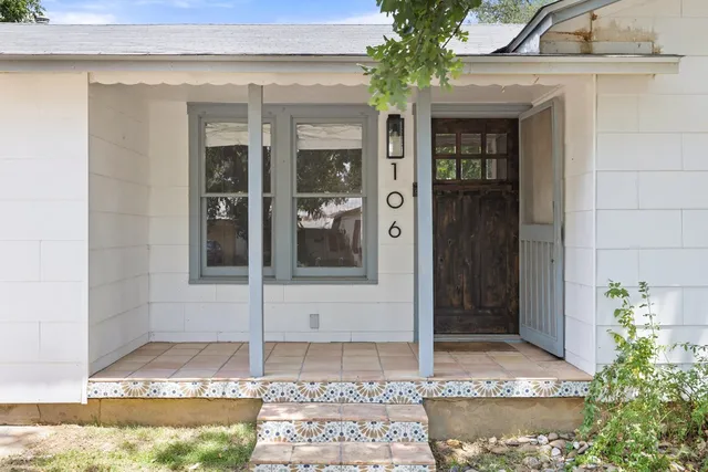 a view of a entryway