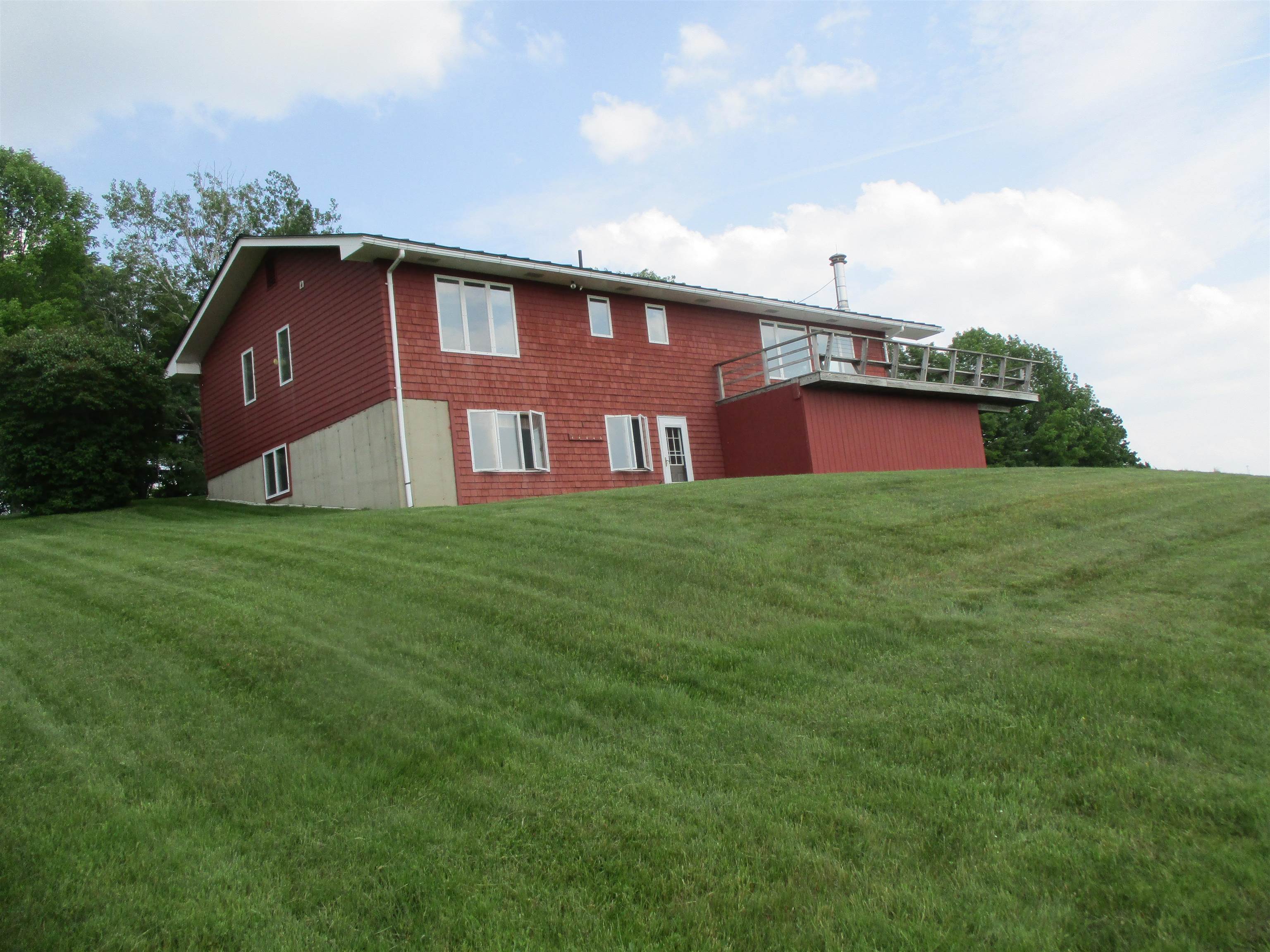 1693 North Ridge Road Randolph, VT 05061 - Photo 2 of 35
