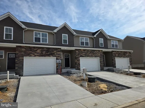 $349,900 | 225 Lucille Way, Fleetwood, PA 19522