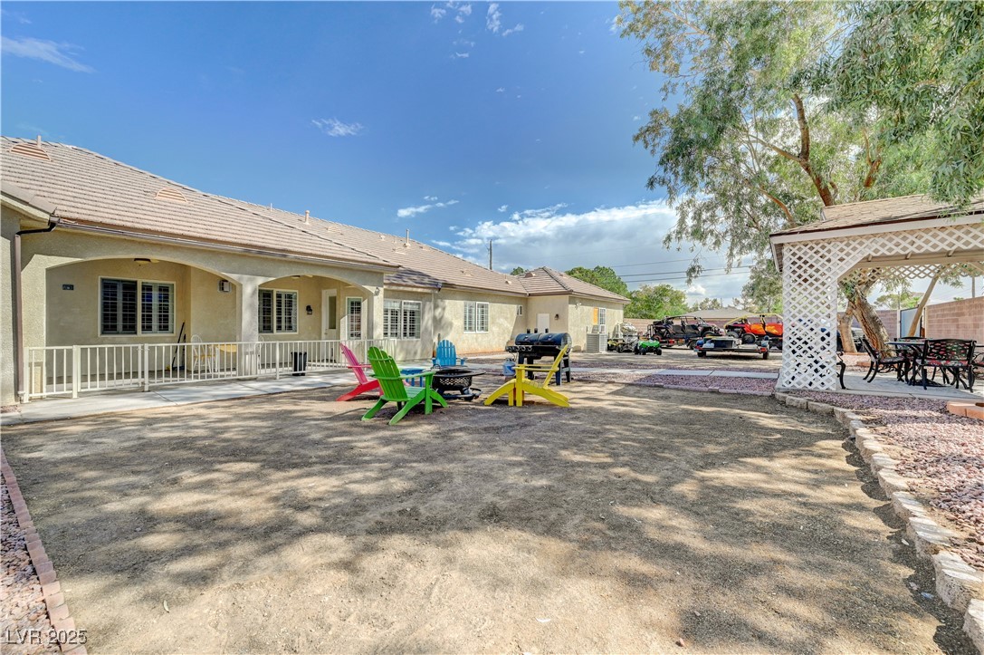 5884 Del Rey Avenue Las Vegas, NV 89146 - Photo 41 of 59 Backyard