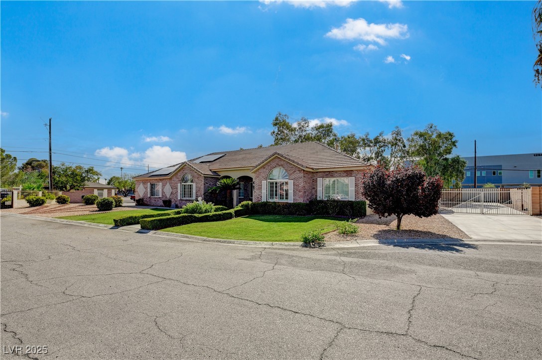 5884 Del Rey Avenue Las Vegas, NV 89146 - Photo 50 of 59 Front Exterior