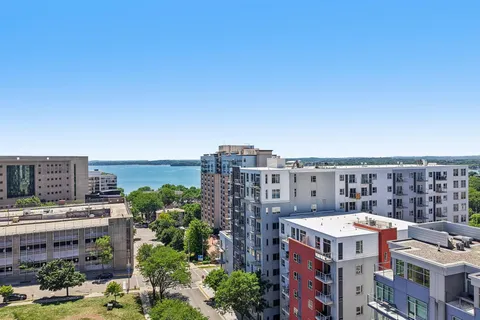 $359,900 | 309 West Washington Avenue, Unit 613, Madison, WI 53703