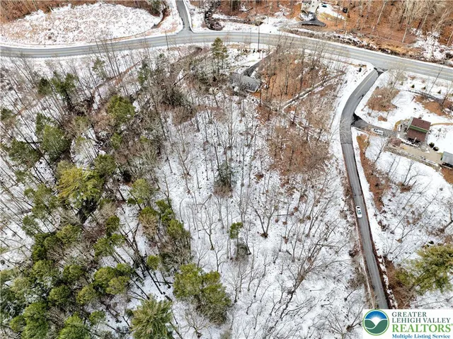 $16,500 | Lot 679 Raccoon Court, Bushkill, PA 18324