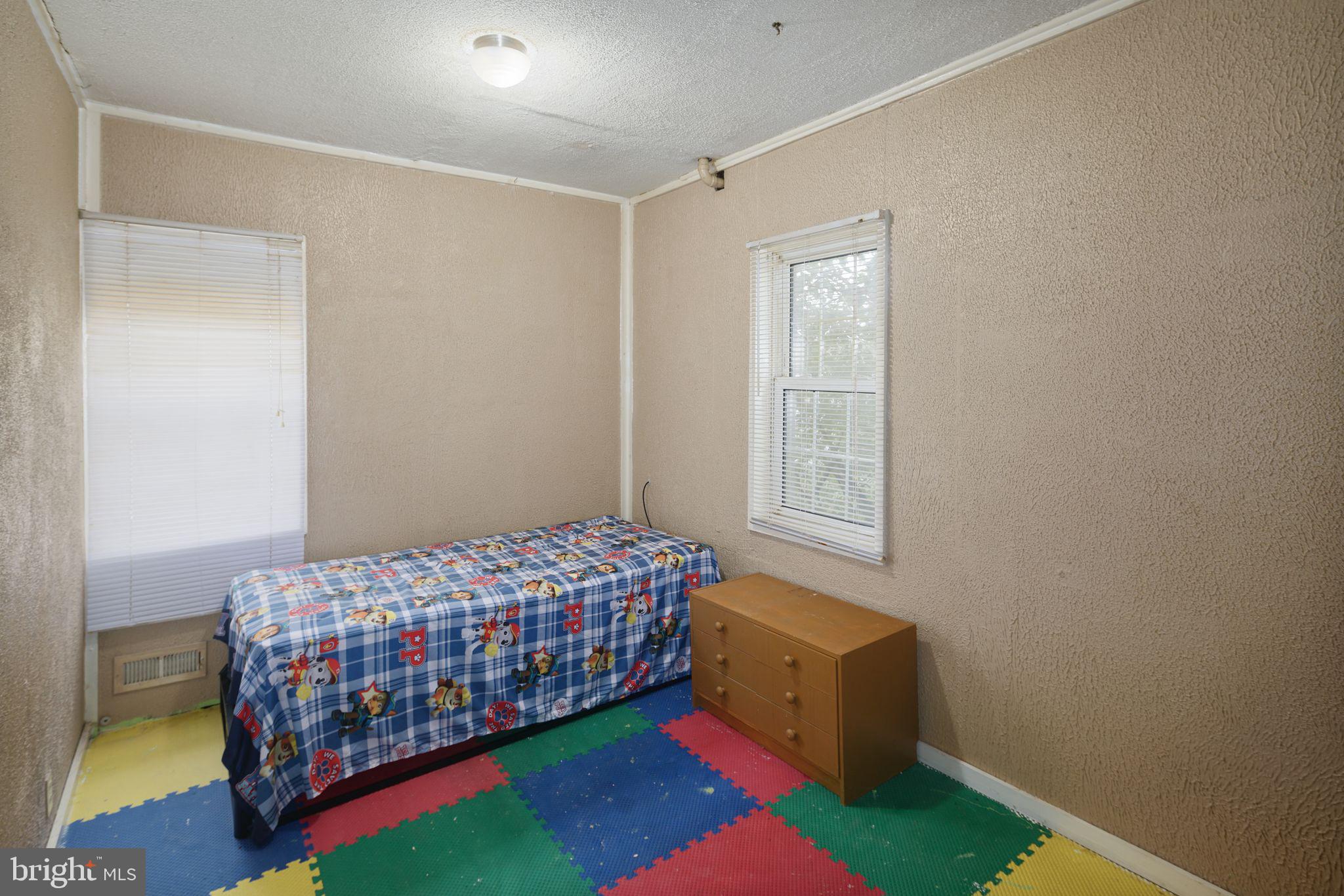 526 Ridgeway Street Gloucester City, NJ 08030 - Photo 23 of 29