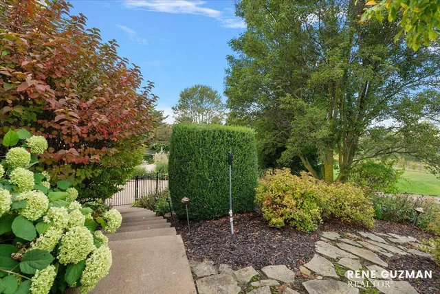 $2,300,000 | 4483 76th Street Southwest, Byron Center, MI 49315