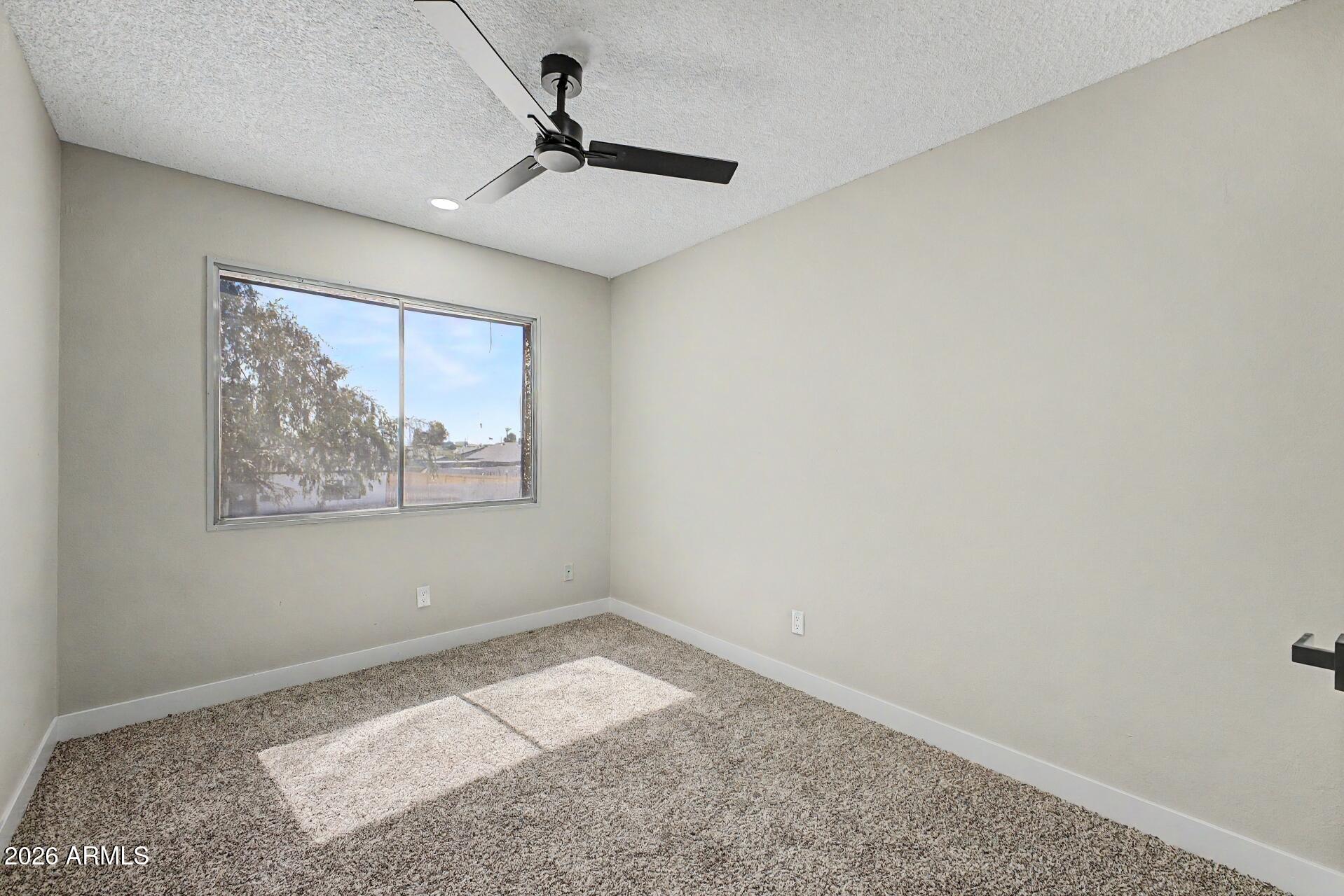 4107 West Wonderview Road Phoenix, AZ 85019 - Photo 20 of 37
