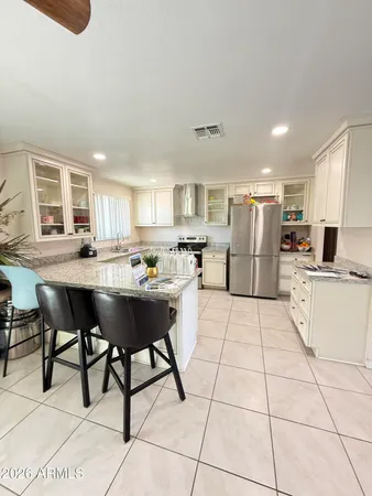 $389,999 | 8219 West Piccadilly Road, Phoenix, AZ 85033