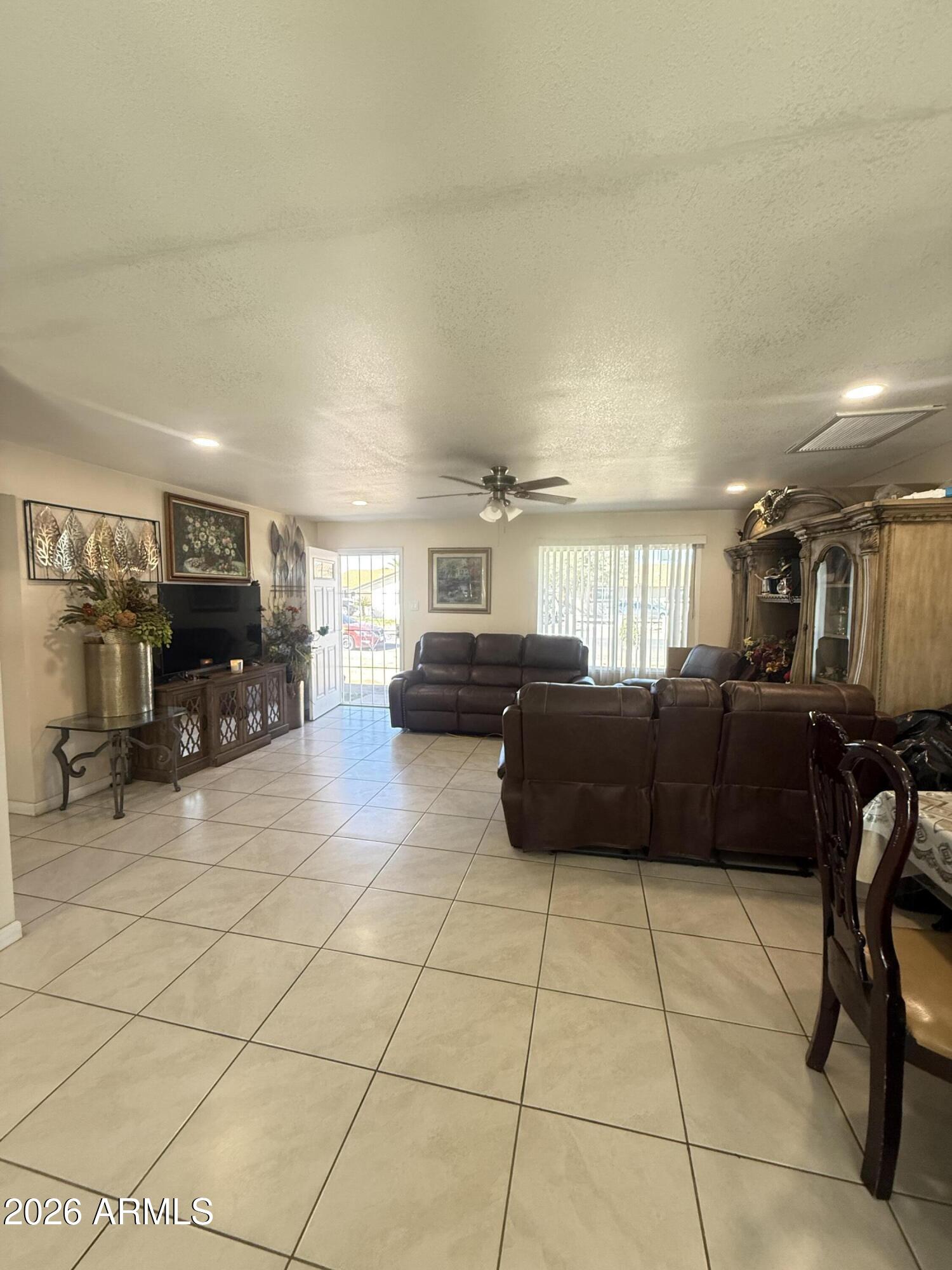 8219 West Piccadilly Road Phoenix, AZ 85033 - Photo 13 of 37 IMG_3250 2