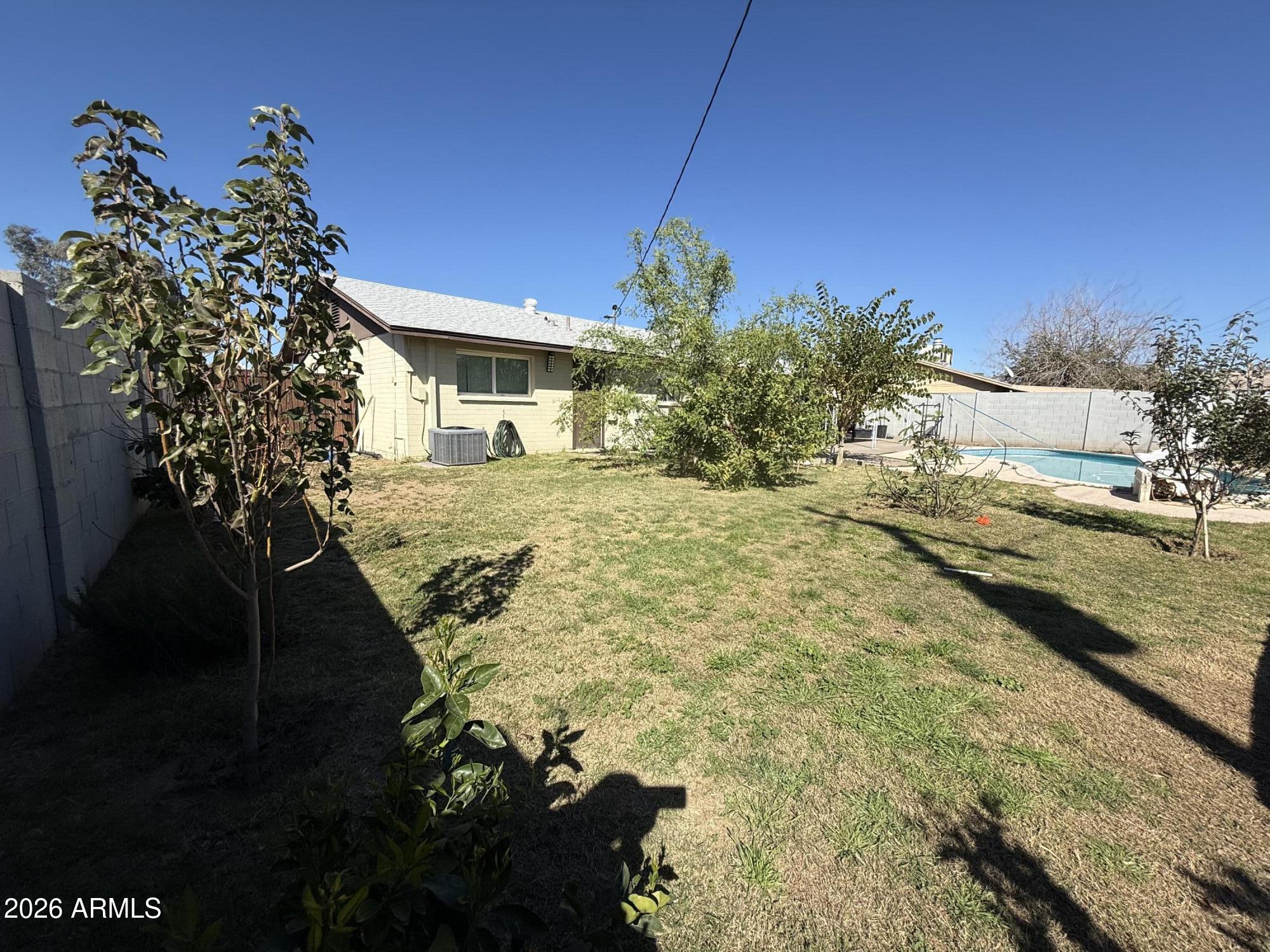 8219 West Piccadilly Road Phoenix, AZ 85033 - Photo 34 of 37 IMG_3266 2