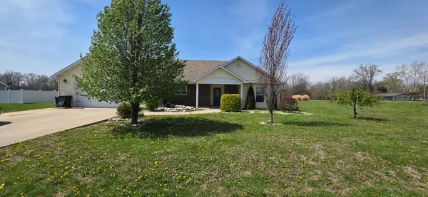 $299,000 | 11213 Maggie Drive, Marion, IL 62959