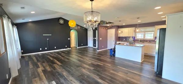 $299,000 | 11213 Maggie Drive, Marion, IL 62959