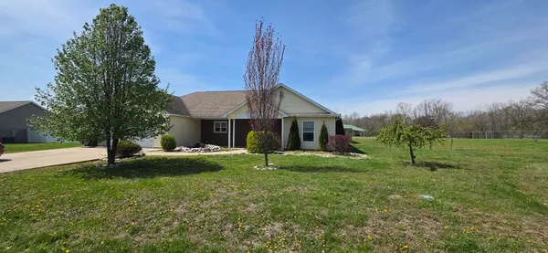$299,000 | 11213 Maggie Drive, Marion, IL 62959