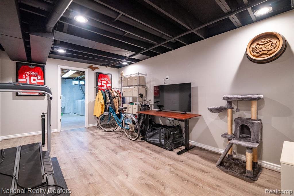 4949 Crooks Road Royal Oak, MI 48073 - Photo 22 of 29 Gallery Image 22