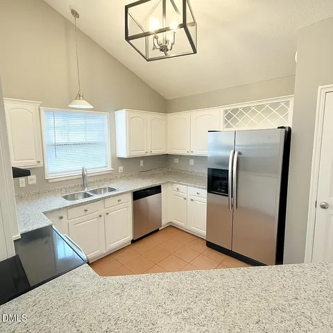 $1,800 | 3529 Singleleaf Lane, Raleigh, NC 27616