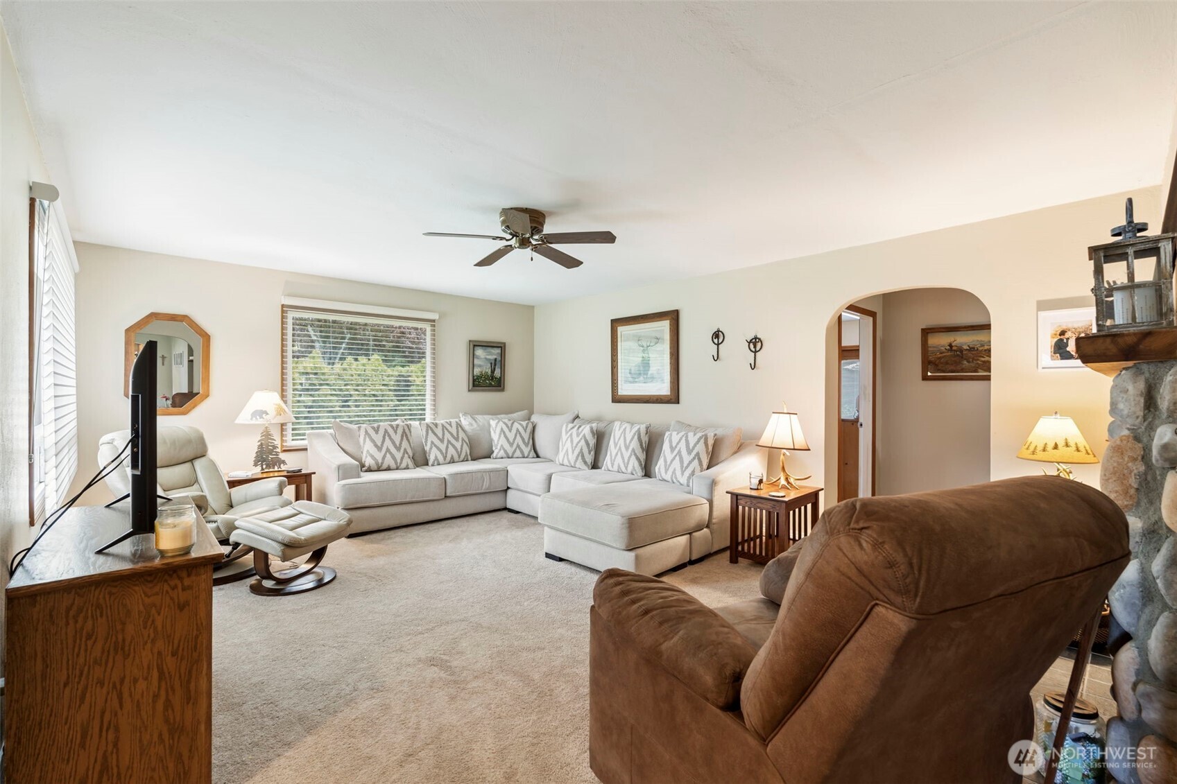 762 Southwest 18th Street Chehalis, WA 98532 - Photo 4 of 34