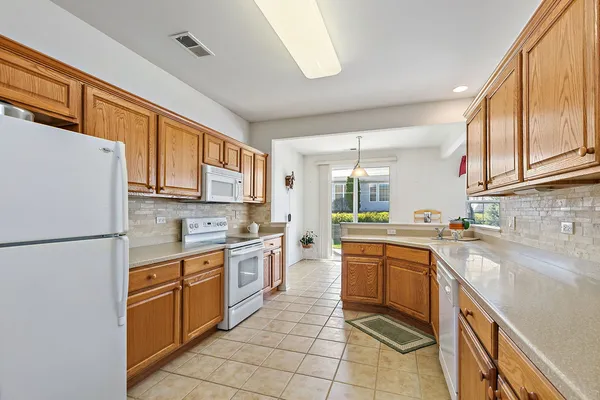 $390,000 | 11869 Chatfield Crossing, Huntley, IL 60142