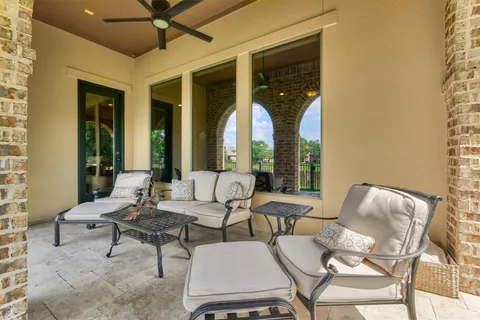 $895,000 | 82 East Crystal Canyon Circle, The Woodlands, TX 77389