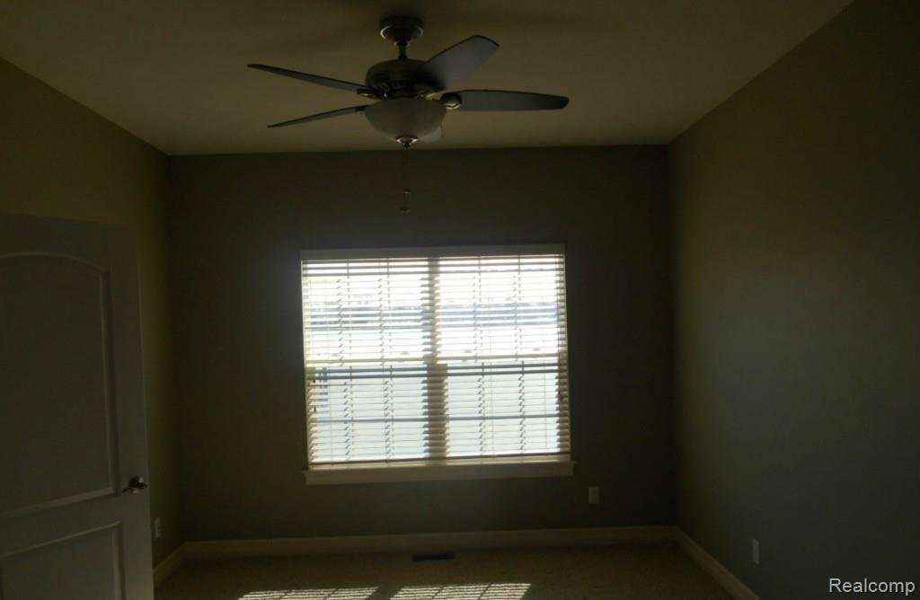2727 Riverside Drive Trenton, MI 48183 - Photo 16 of 25