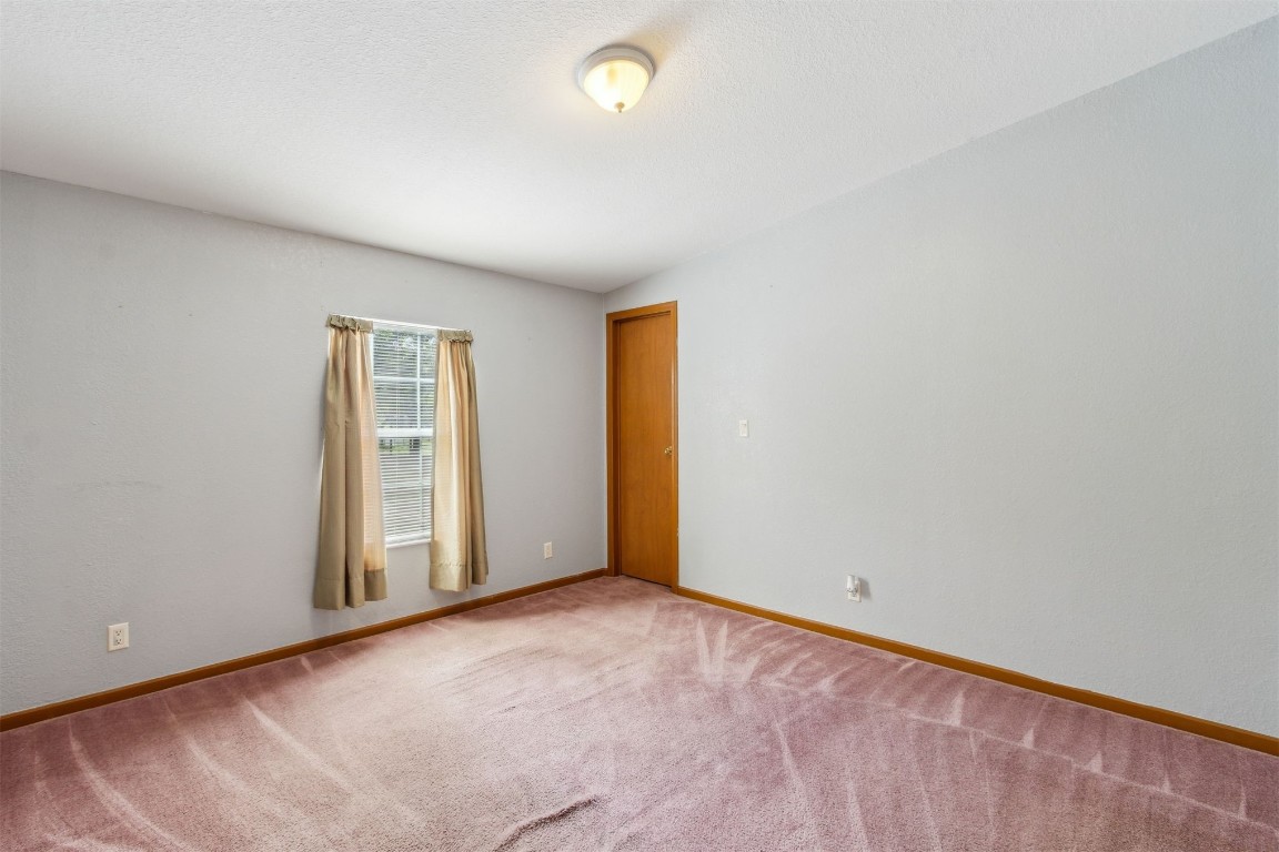 85135 Miner Road Yulee, FL 32097 - Photo 25 of 32 an empty room with closet area