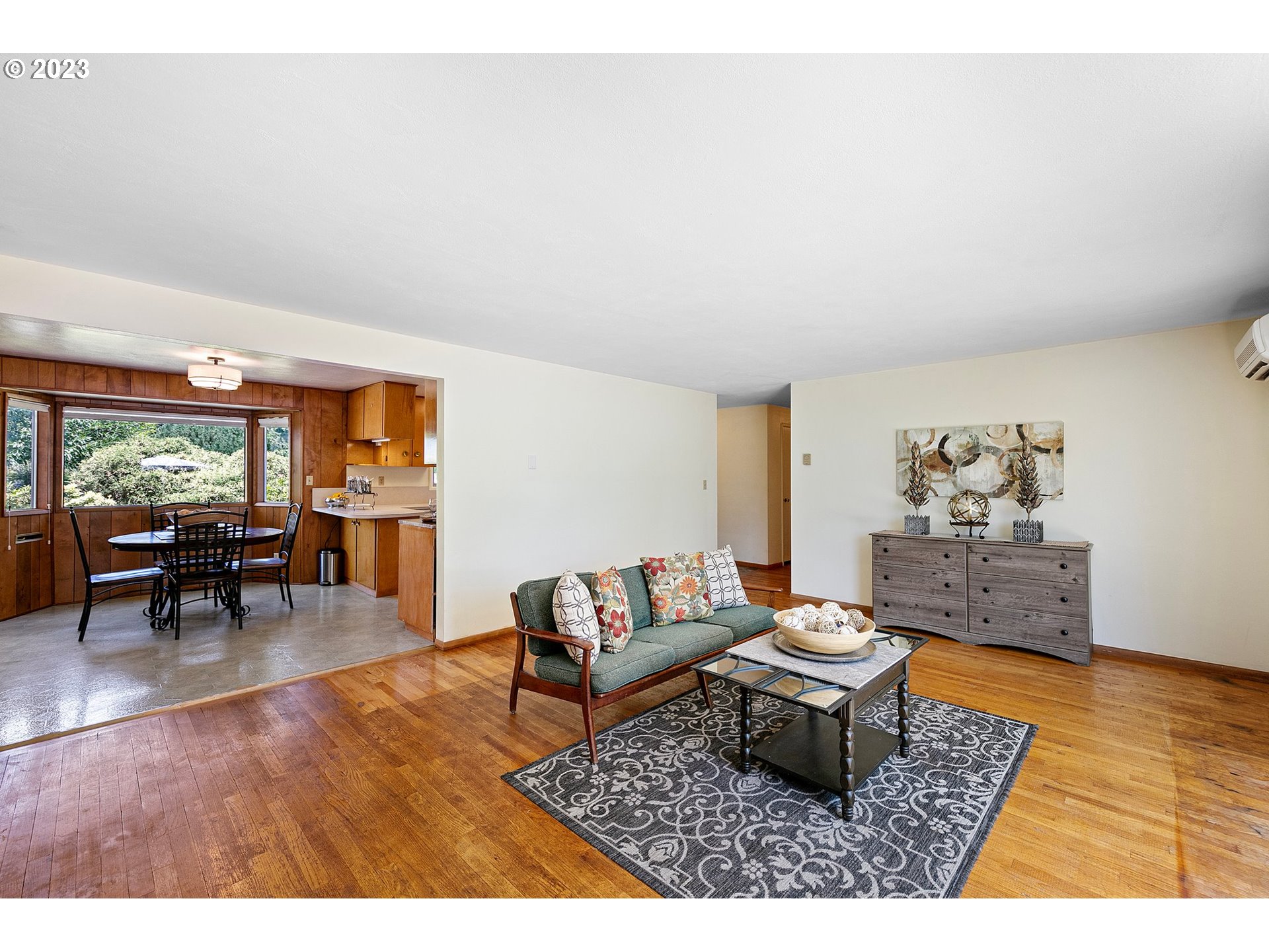 2899 Wayside Loop Springfield, OR 97477 - Photo 17 of 31 a living room with furniture and a rug