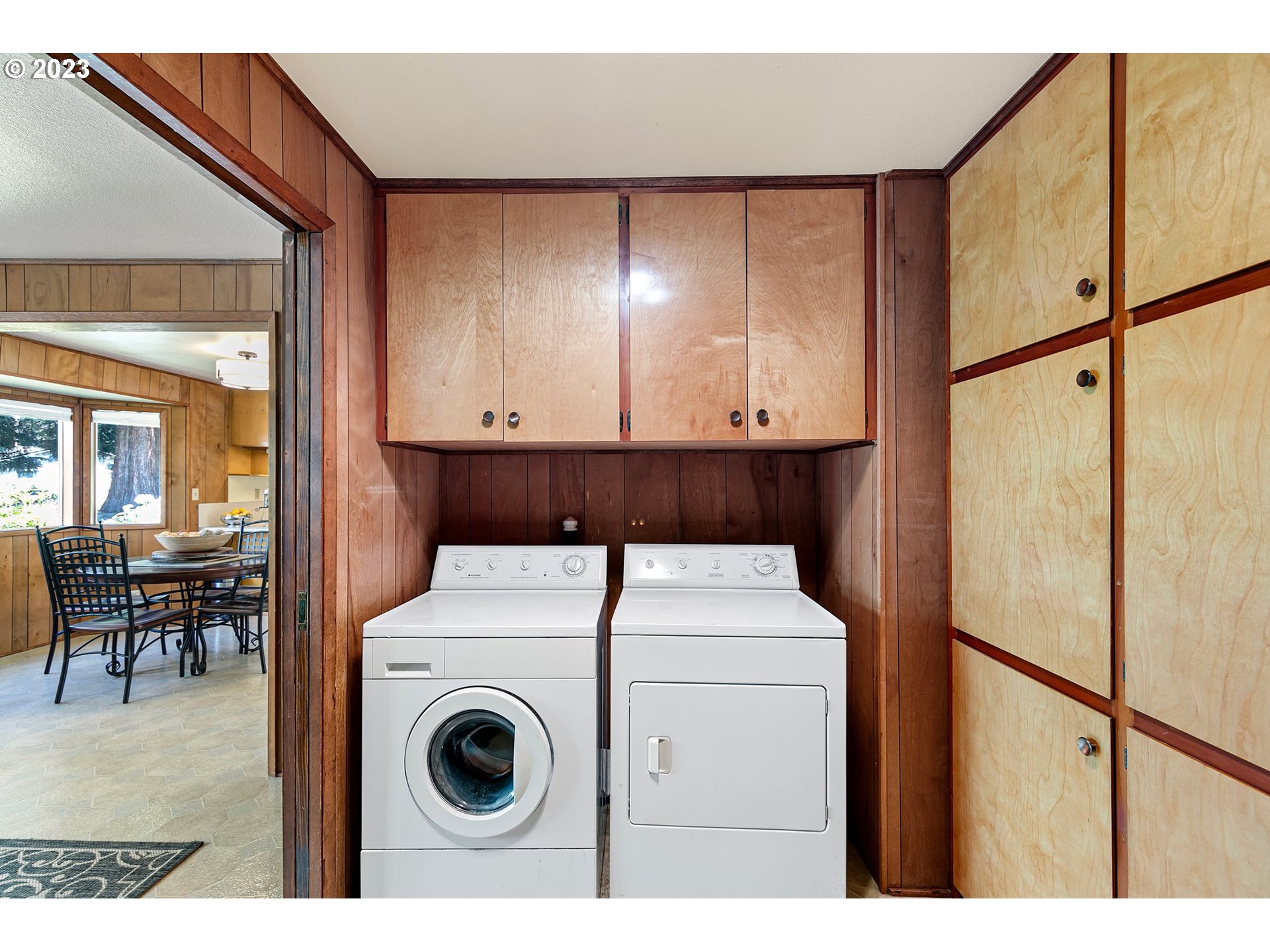 2899 Wayside Loop Springfield, OR 97477 - Photo 26 of 31 a view of washer and dryer