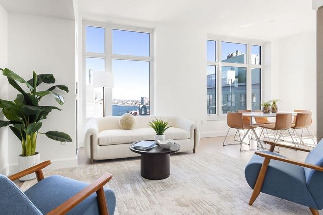 $1,149,000 | 100 Lovejoy Wharf, Unit PH3A, Boston, MA 02114