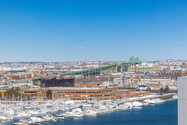 $1,149,000 | 100 Lovejoy Wharf, Unit PH3A, Boston, MA 02114