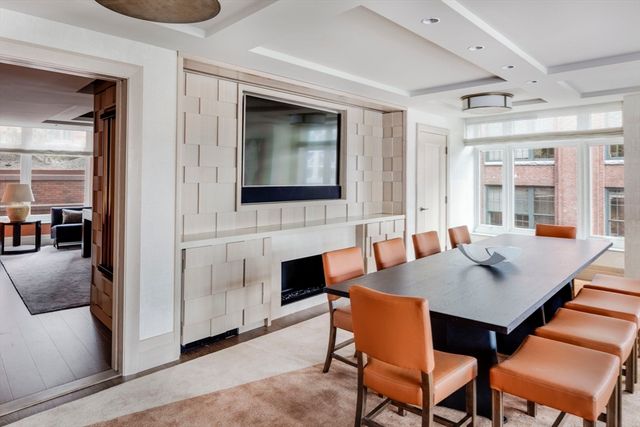 $1,149,000 | 100 Lovejoy Wharf, Unit PH3A, Boston, MA 02114