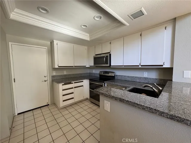 $3,500 | 5 Costero Aisle, Irvine, CA 92614