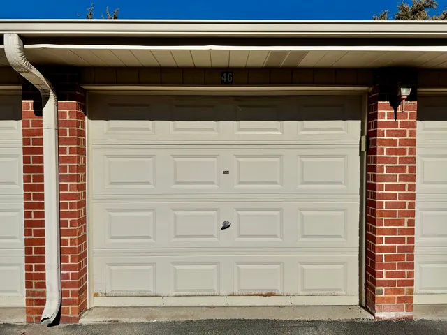 $239,900 | 6950 Heritage Circle, Unit 41A, Orland Park, IL 60462