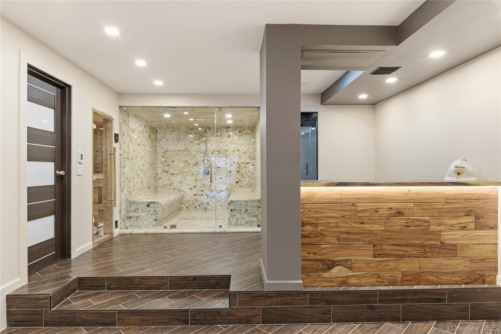55 Coves Run Syosset, NY 11791 - Photo 45 of 50 a view of an entryway